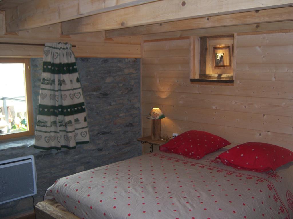 Villa Les Granges De La Fontaine Antignac Zimmer foto