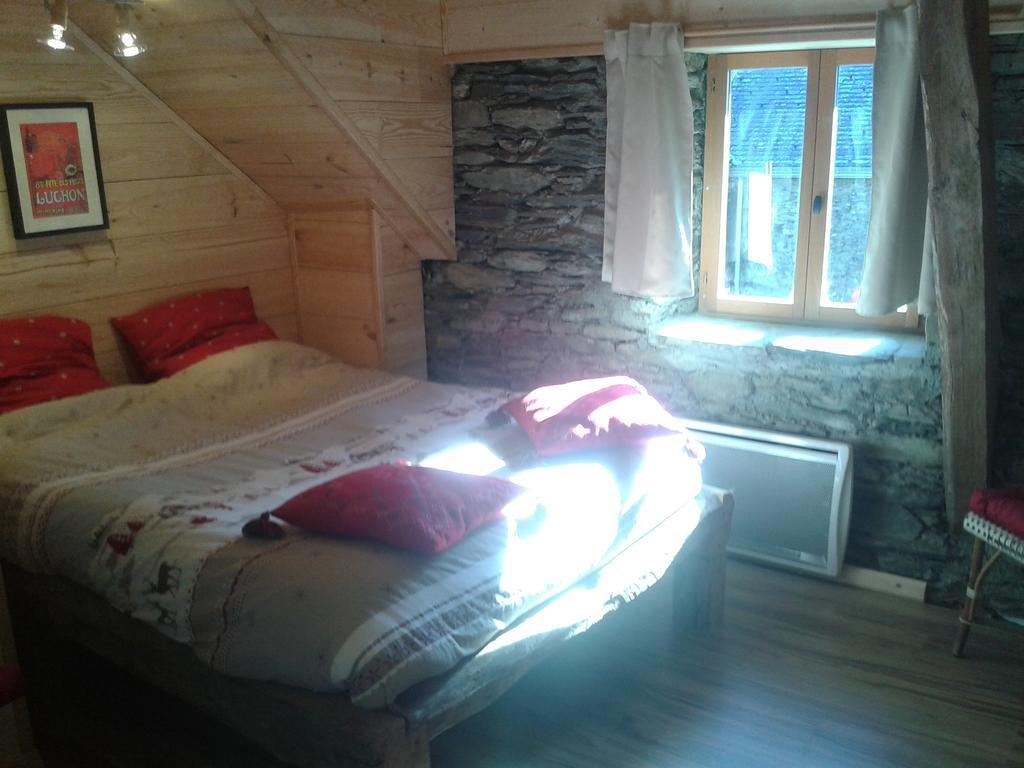 Villa Les Granges De La Fontaine Antignac Zimmer foto